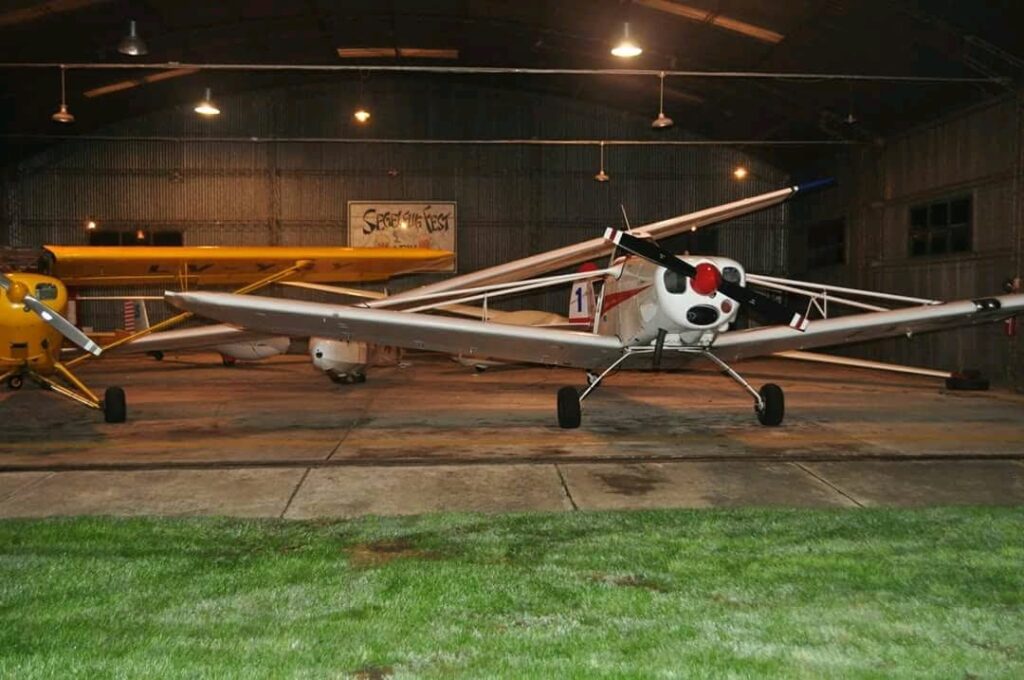 Hangar con Aeronaves